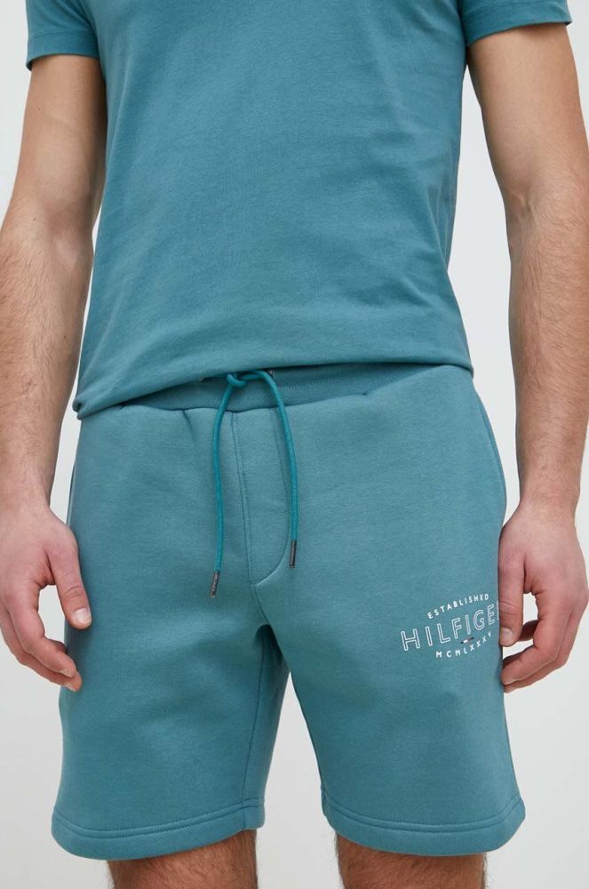 Шорти Tommy Hilfiger чоловічі колір зелений (3058766)